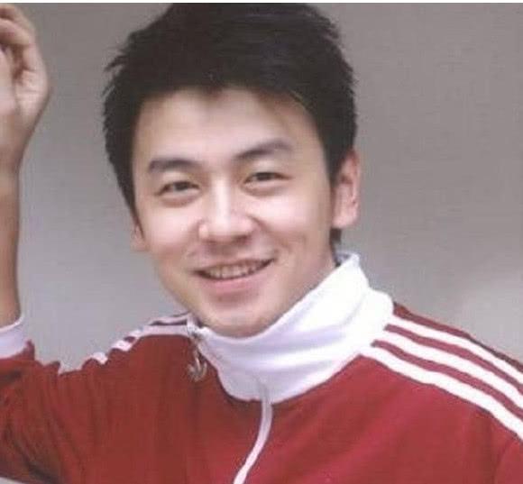 演员初三，青少年涉足演艺的利弊影响探讨