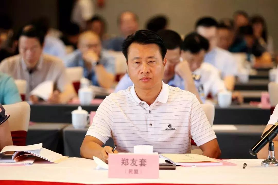 郑友套，传奇人物的崛起与深远影响